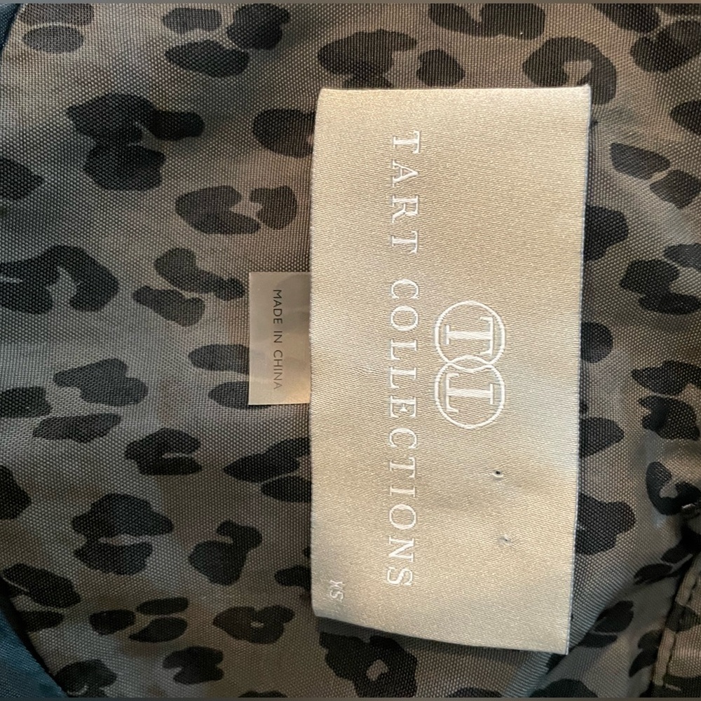 Tart Collections Leopard Print Utility Rain Jacket - Picture 6 of 9